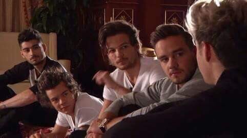 dxystyles's tweet photo. –“Hagamos llegar a 1Billion a todos los singles de 1d hasta que regresen” 

–

#WMYBTo1Billion https://t.co/sKHsgy6RzX