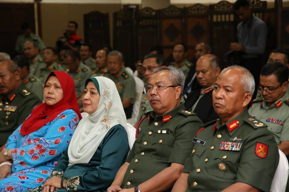 Jupem On Twitter Tahniah Diucapkan Kepada Ybhg Dato Sr Mohd Noor Bin Isa Kpup Malaysia Atas Penganugerahan Pangkat Kolonel Kehormat Juruukur Angkatan Tentera Yang Telah Disempurnakan Oleh Panglima Tentera Darat Ybhg