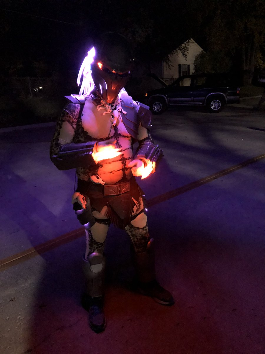DavidCRinaldi's tweet photo. A big thanks to everyone that helped make Hillcrest STEAM Academy’s Trunk or Treat a success. #hillcreststeamacademy #trunkortreat #belton #halloween #3dprinting #ledpredator #makingkidshappy #thanks #seemehappy #seemecnc #hatchbox #filament #bigkidfun #nofilter https://t.co/AtSfyFZ1Ry