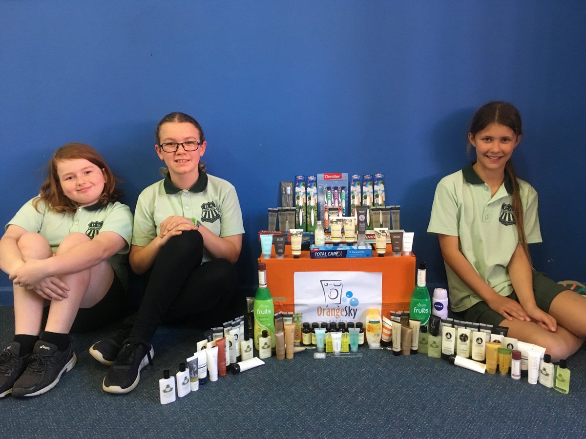 Another awesome effort from our young MOPS #socialentrepreneurs collecting toiletries for the homeless. Keep up the great work girls! @MissSinton <a href="/MountOusley/">Mount Ousley Public School</a> <a href="/OrangeSkyAU/">Orange Sky Australia</a>