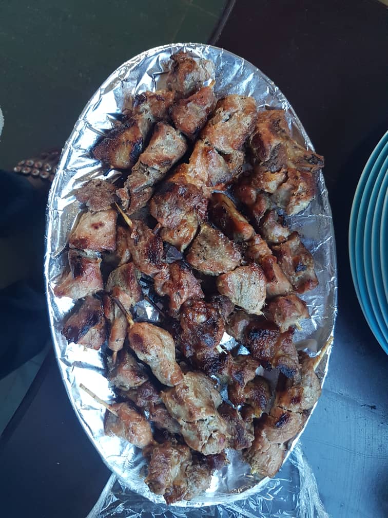 CEO_WinWin's tweet photo. In Kampala this day has started with rain, but you can turn it around by blessing yourself with a sumptuous #PorkLunch from World of Inspiration Foods at 30k. All you need is to give us a call on 0753013261, 0779214820, and we shall deliver it to your office. #DeliciousnessJust https://t.co/I1wA6604uA