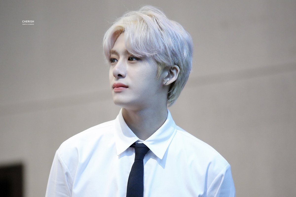 hyungwonmxpics's tweet photo. cr. cherish_0115 https://t.co/ECzcpZgi4D