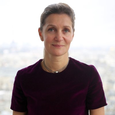 🥁 Nouveau speaker pour la conférence "Valeur de vos données de santé : qui la détient ?" au 📍#quaidelinnovation le 13/11 de 17h à 19h.
<a href="/isabellehilali/">Isabelle Hilali</a> directrice générale du CRI et membre du CA <a href="/HCDataInstitute/">Healthcare Data Institute</a> 🎯 
▶️L'inscription c'est par ici: amienscluster.com/events/esante/