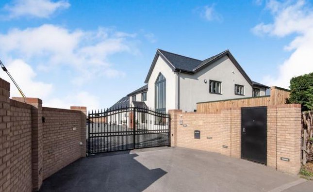 One of our previous projects based in #SouthYorkshire - We installed a full #securitysystem, #multiroomav &amp; more for this customer. Check out the full project here bawtryhomecinema.com/what-started-o… #luxuryhome #homegoals #luxurylifestyle