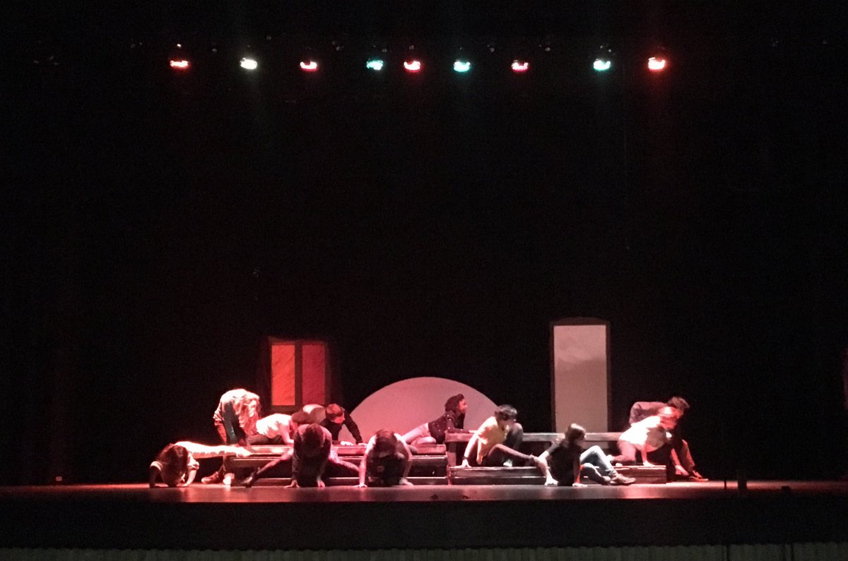 lcbtheatre's tweet image. Tech Rehearsal 1 went pretty smoothly! Shuddersome: Tales of Poe opens Thursday!
Nov 1, 2, 3 at 7pm $5
#themoreyouPoe 💫 @lcbirdprincipal #ccpsperform #oneCCPS #BeTheU @theatrefolk