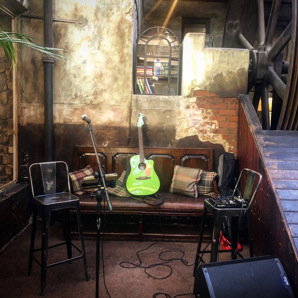 AndyMackguitar's tweet image. Loved playing all the new (and old) #microbars #micropubs #microkitchens this year loads booked in at #CasbahAtherton @wigancentral @martlandmillale @leylandalehouse #koobarwesthougton 

not many dates left to fill especially Sundays 2019 hurry up