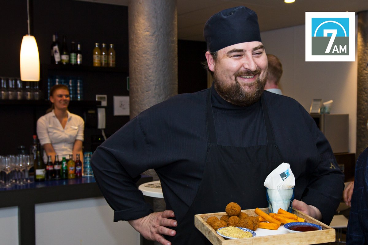 Afgelopen donderdag was de eerste BitterBallenBorrel bij 7AM op het Buitenhof. Een groot succes met veel verschillende ondernemers uit de regio. 
Heb jij het gemist? Geen zorgen! De volgende BB-Borrel vindt volgende maand plaats op vrijdag 30 november bij 7AM Den Haag. #netwerken