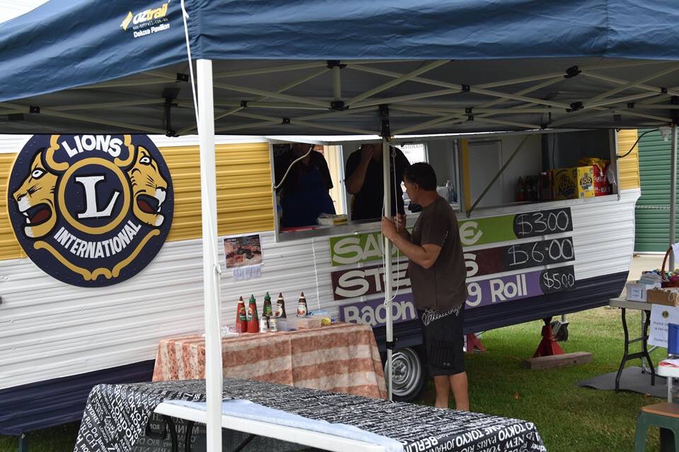 ProAgFieldDays's tweet photo. Love a great classic car - get to Saturday's Show &amp; Shine at ProAg at Macksville Showground. Entry is free. 100+ exhibitors on site &amp; a great range of food options, such as Macksville Lions Club, Cold Rock Ice Cream, Grumpy's Ginger Beer, Callipari Wines, Byron Bay Confectionary. https://t.co/3WomRti5cc