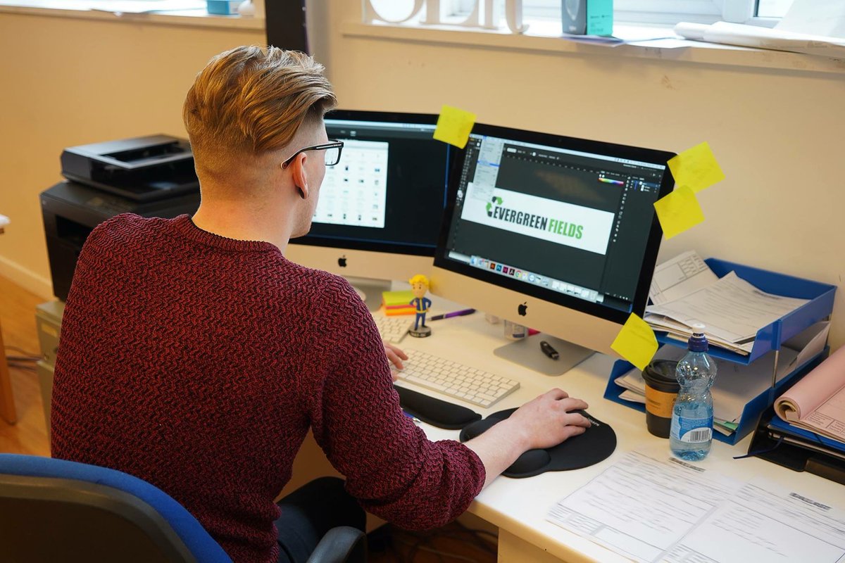 BallastSigns's tweet image. Work is well underway at Ballast Signs after the long weekend! Have an exciting project for Christian? 
▶️ christian@ballastsigns.ie
▶️ (071) 914 2045
#OurDesigner #SignsDesignPrint