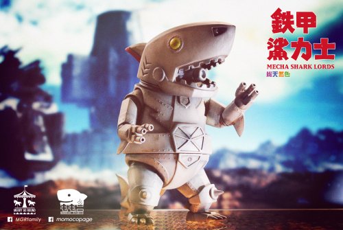 MOMOCO STUDIO、 メカシャーク MOMOCO STUDIO、 メカシャーク Shark Boy 2GO Series by JT Studio x