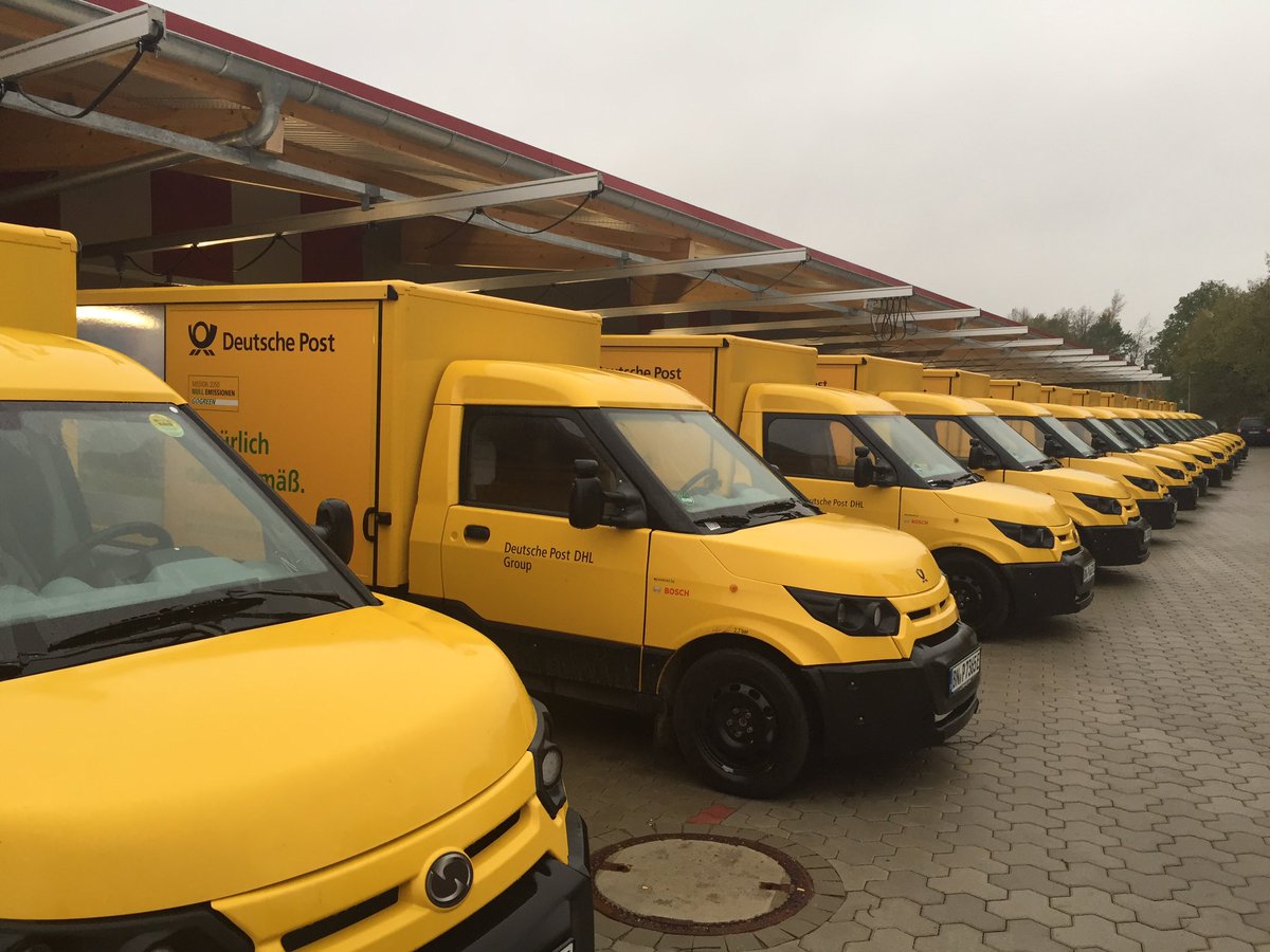 Auch bei Regen und Wind sauber und leise. <a href="/StreetScooter_/">StreetScooter</a>  <a href="/DeutschePostDHL/">Deutsche Post und DHL News</a>