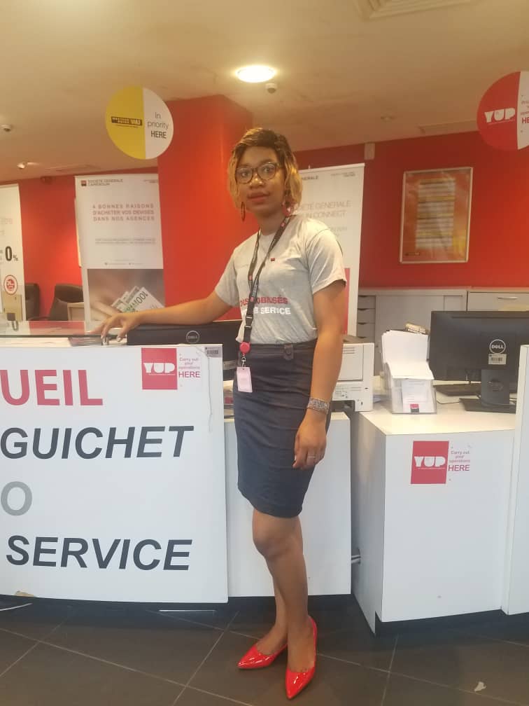 LarissaTchoupe's tweet photo. Tous mobilisés aujourd'hui et encore plus au #service de nos #clients de part et d'autres de tout le réseau @SGCameroun.
#QualityDay #JourneeQualite #ChallengeQualite #ClientRoi #Teamspirit https://t.co/n826k4cZVu