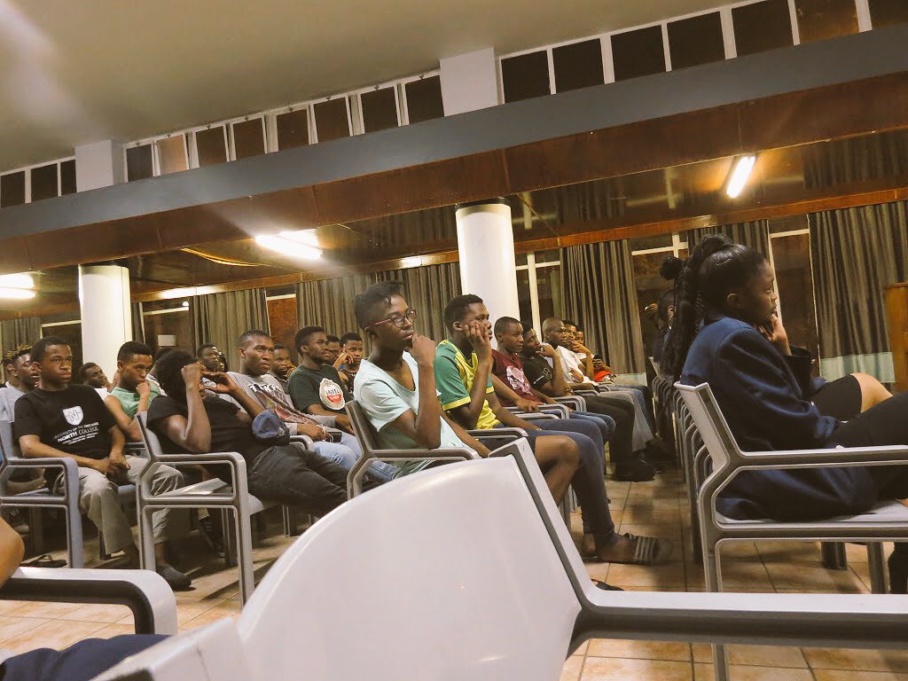 Tswelos_UFS's tweet photo. House Tswelopele's last House Meeting🔥 for 2018
Thank You to all the house members who came 🙏🏾✨
Livelihood is food to learning and Learning📖 is water💧 to Growth🌳. Good Luck🍀 with your exams House Member
#BROTHERHOODnEXECELLENCE
#LearnLiveGrow https://t.co/JjCkYyjtmE