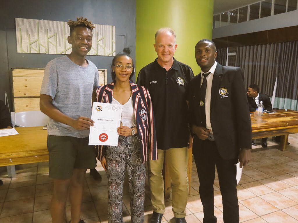 Tswelos_UFS's tweet photo. Congratulations👏🏾🎉🎊💃🏾 to The Winners of the 2018 Corridor Games
* Dominos Corridor Winners of the Soccer and Rugby Tournament
* Small Street Corridor Winner of the Volleyball Tournament.
* Play Of The Tournament Litheko Ditheko
#BROTHERHOODnEXECELLENCE
#LearnLiveGrow🍃 https://t.co/1VPH0GFX99