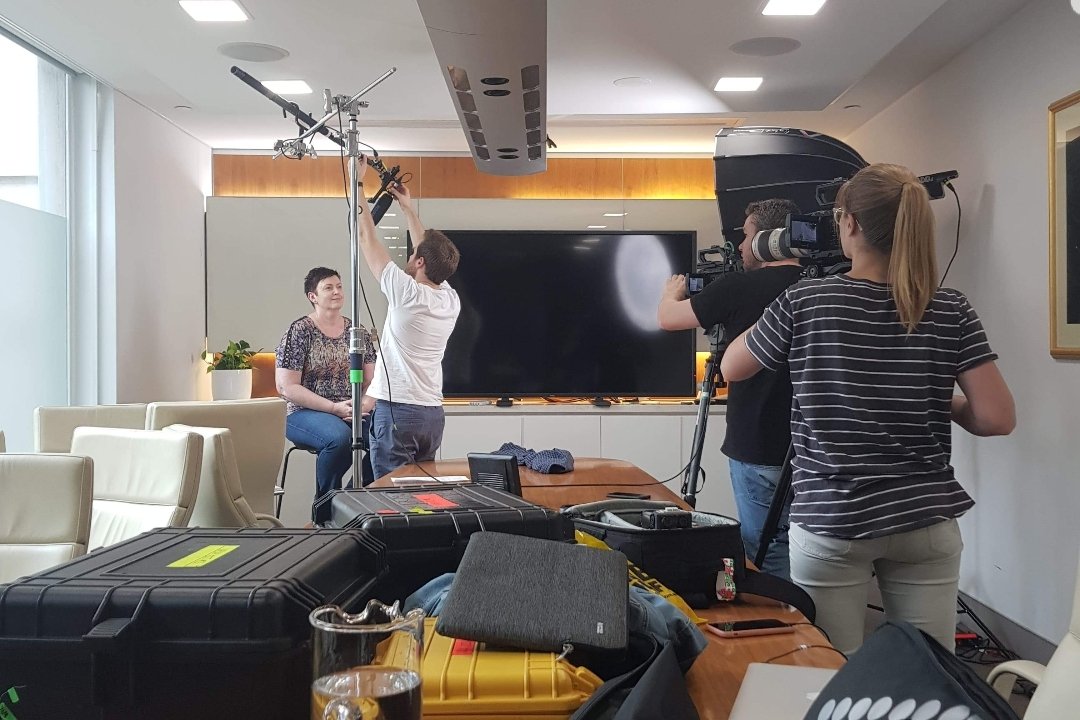 missefficiency's tweet photo. It was great to spend a couple of days with the @mentored_au team, do some filming for the new website, and drink some fabulous wine! Some very exciting things coming over the next few weeks. #watchthisspace #mentored #markbouris  #notyourordinarybookkeeper #smallbusiness https://t.co/8nPtQ8OEZ1