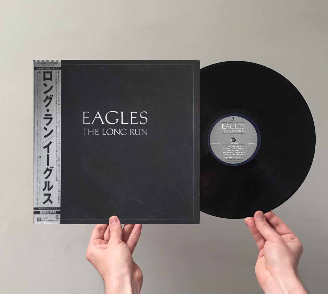 cap_records's tweet image. #Eagles - The Long Run is the sixth studio album, released in 1979. This Japanese pressing is in mint condition. The gatefold cover that has an obi strip is in excellent condition. It comes with a picture sleeve and an insert of Japanese notes and credits.