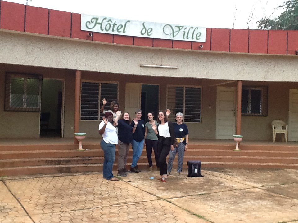 af_ruralwater's tweet photo. Vogan, here we are! avec @Tkossiwa  @Aquassistance #SEVES #MairieVogan
Démarrage de la phase de l'enquête socio-économique du #PASPEVO
#TogoInfo #Togo #ODD6 https://t.co/qHuswlhyag