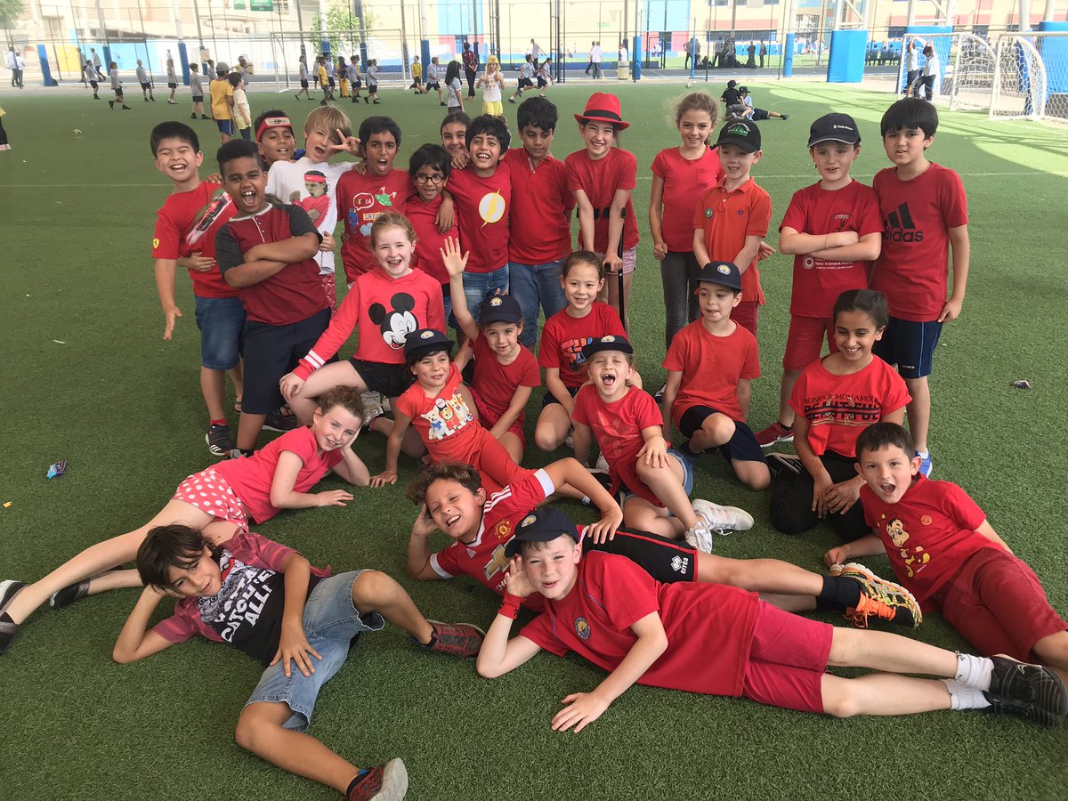BSAKfalcon's tweet photo. House winners for October are once again the Fabulous Falcons!@BSAK falcon @BSAKprimary https://t.co/D9gMy4ouyA