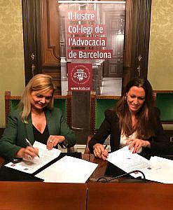 SandraBerjaM's tweet photo. El Colegio de Barcelona firma un convenio con la Asociación de Mujeres para fomentar el papel de la mujer profesional.
Cc. @SalviRichart @msanchezortego @comunicacioicab 
https://t.co/bENvHts3lu Vía @Abogacia_es 
#Abogacía #Mujeres #Igualdad https://t.co/wCEaDVsT1g