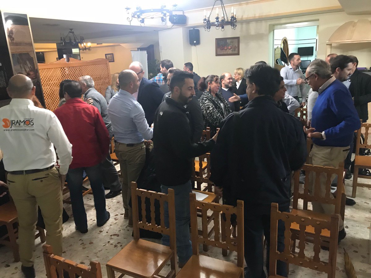 malagaimfe's tweet photo. Estamos en el Restaurante El Tablón en Puerto de la Torre en una nueva edición de #DistritoEmprendedor @malaga @malagadistritos @rgdfactoria https://t.co/Cmvv4p0pa1