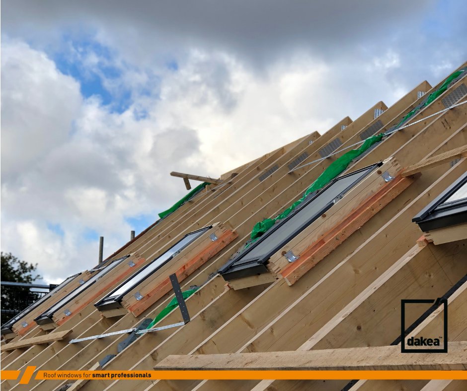dakea_uk's tweet image. The first installation for our new partners Tricas Construction Limited went smoothly with some great feedback from the Carpentry Contractor; especially around ease of fitting the #Dakea Better Safe. Dakea Team remain on the roof – here to assist at every stage! #360support