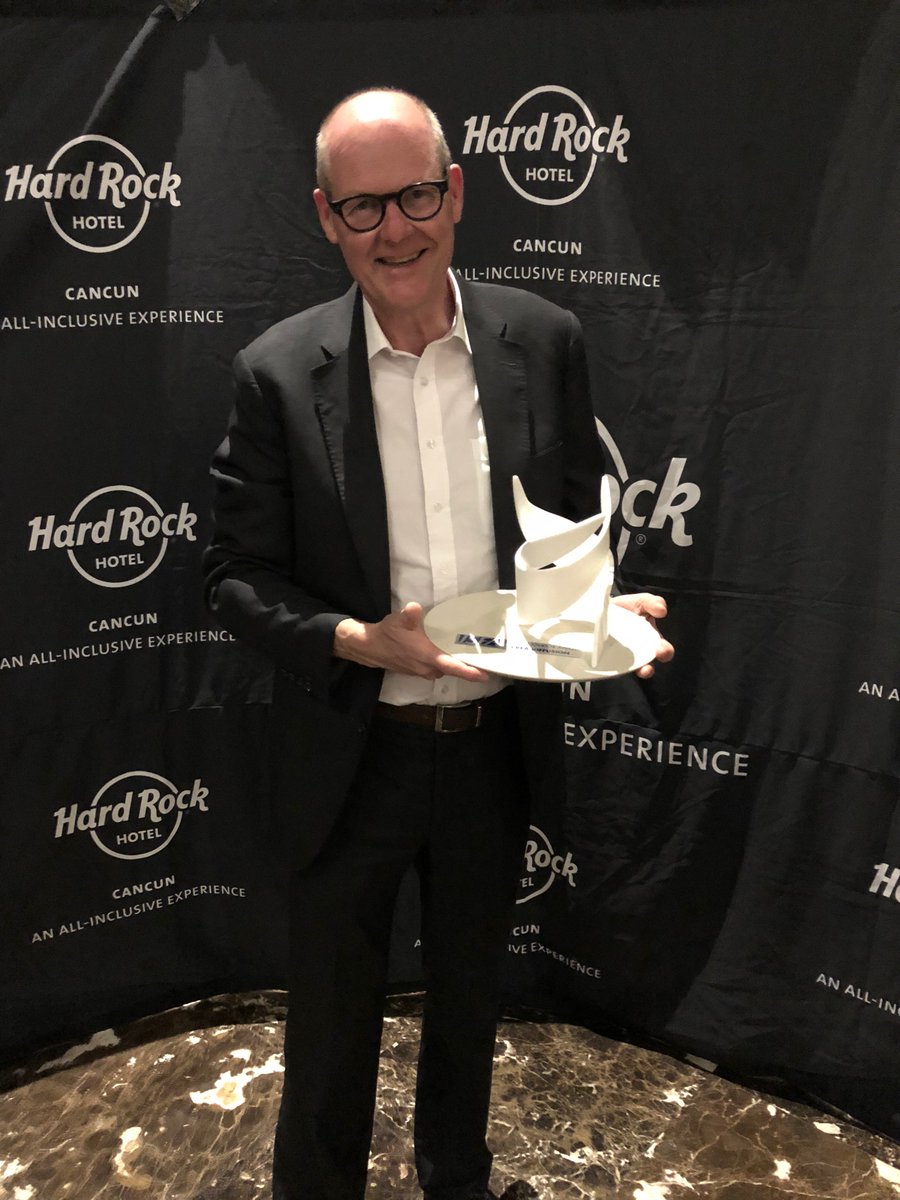 crea_diffusion's tweet image. Crea Diffusion remporte un titre international pour l'année 2018 : " Innovator Awards " décerné par International Surface Fabrications Association (ISFA).