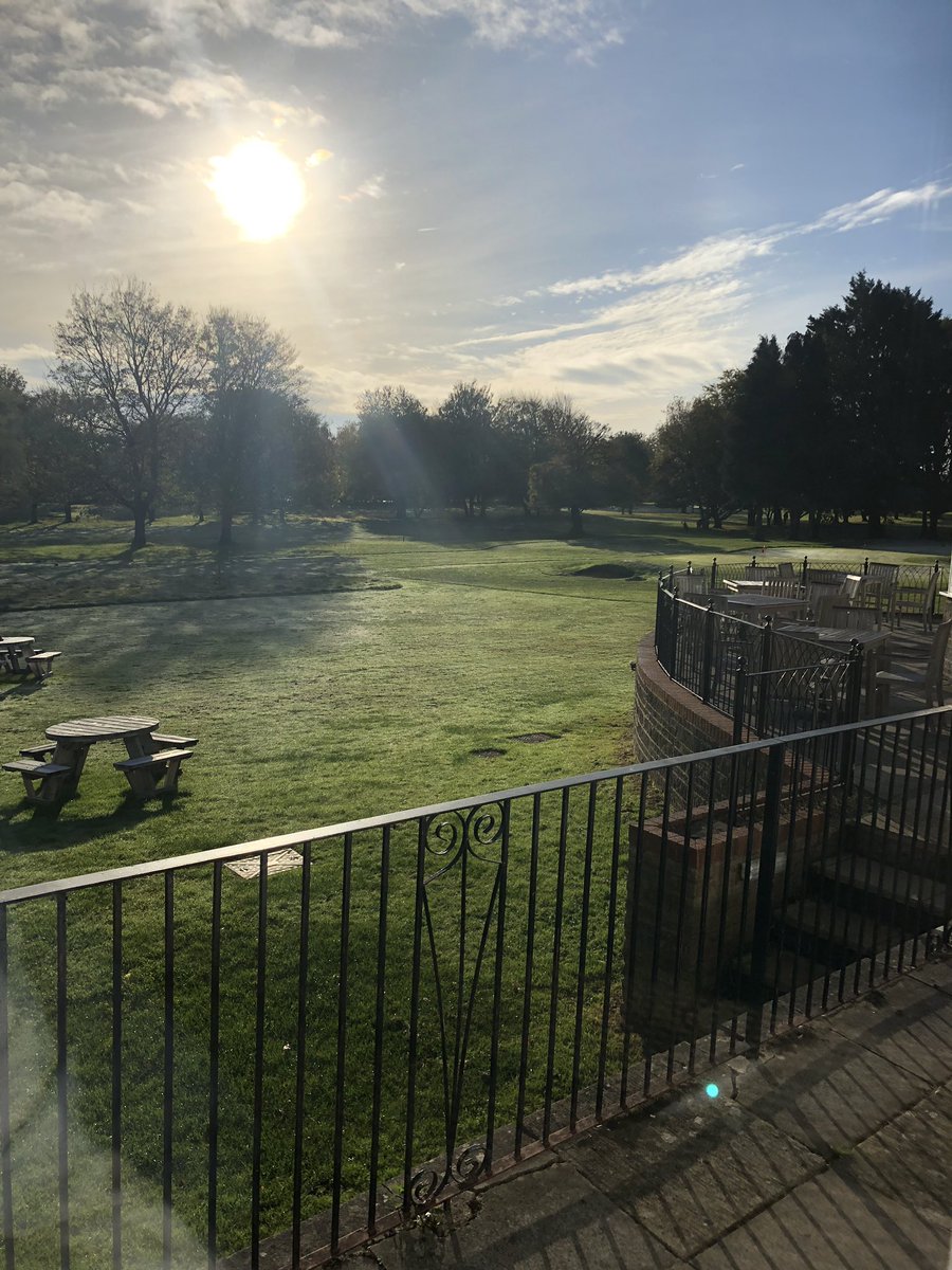 RestAtCent's tweet image. Good morning on this beautiful but cold crisp morning 🕶