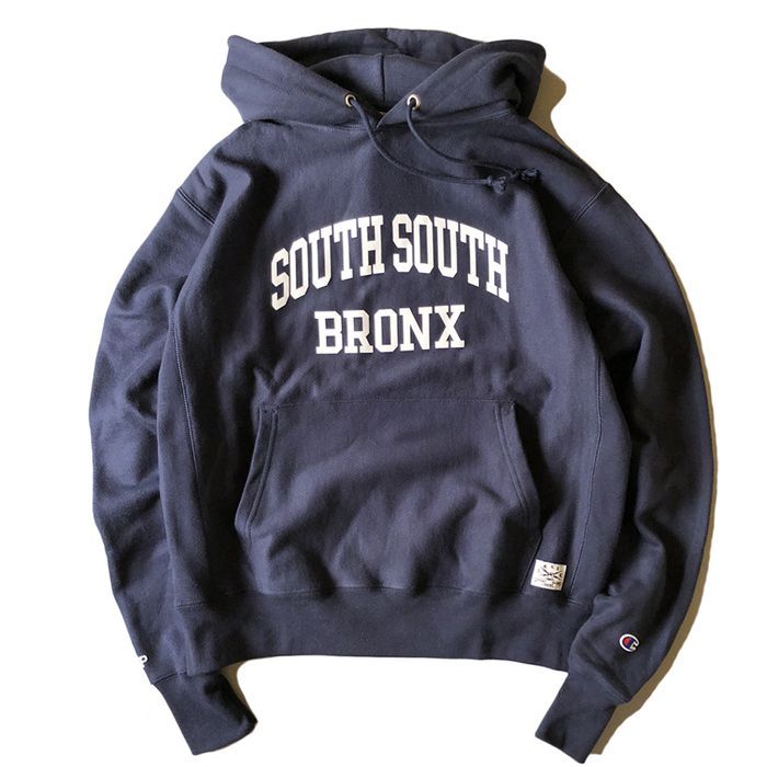 _UPNORTH's tweet photo. New Arrivals:
〈B-Boy Records x BBP〉"South South Bronx" Hoodie
https://t.co/R4grDE7AP2 
B.D.P.のクラシック"South Bronx"のフックから"South South Bronx"の文字がチャンピオン製12ozリバースウィーブボディにカレッジ風にプリントされたフーディ。
#BBPBX https://t.co/jEUxsa7ANv