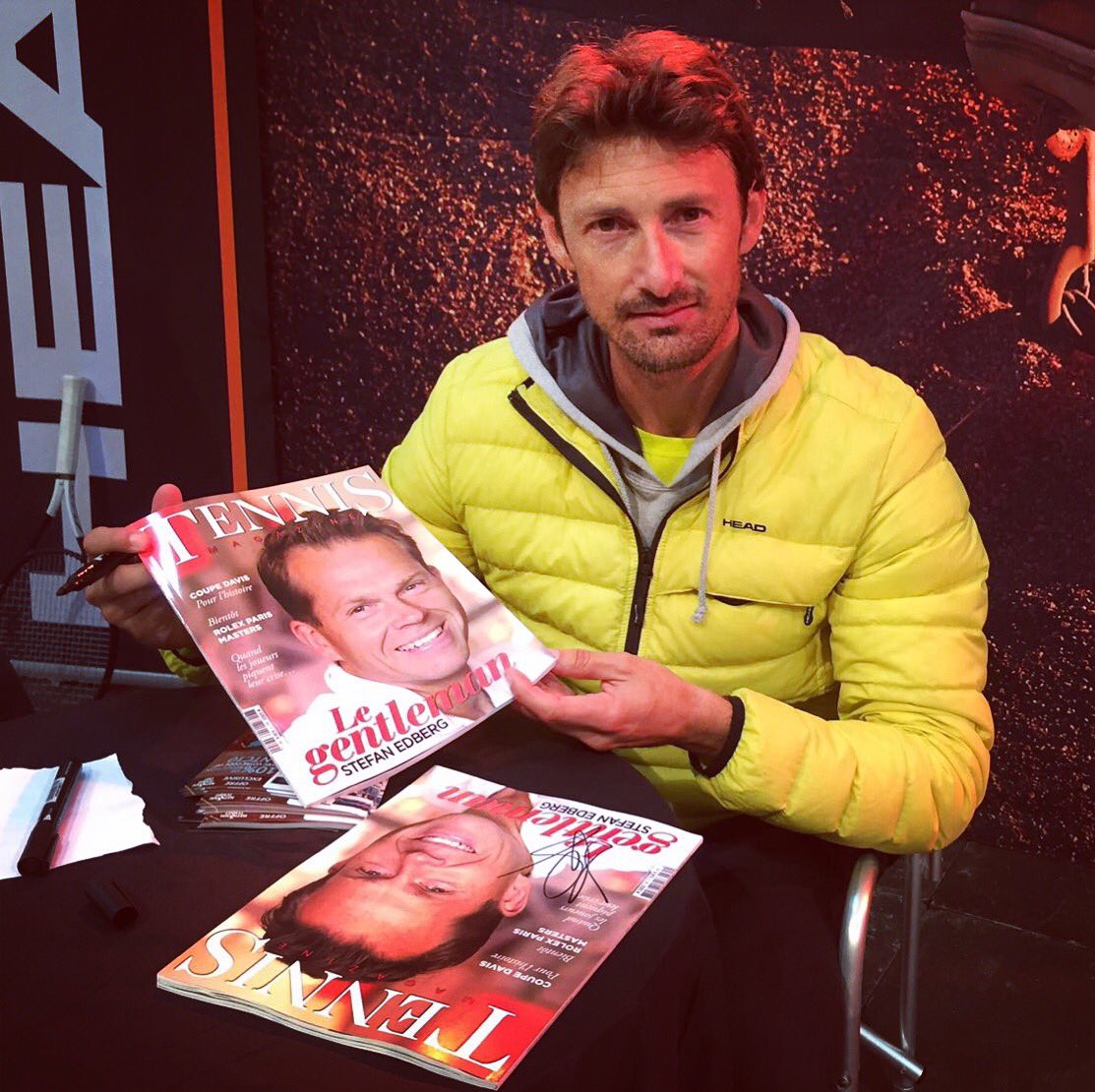 Présent à la <a href="/tennis_cup/">National Tennis Cup</a>, <a href="/juankiferri/">juan carlos</a> est reparti avec son exemplaire de Tennis Magazine n502 !