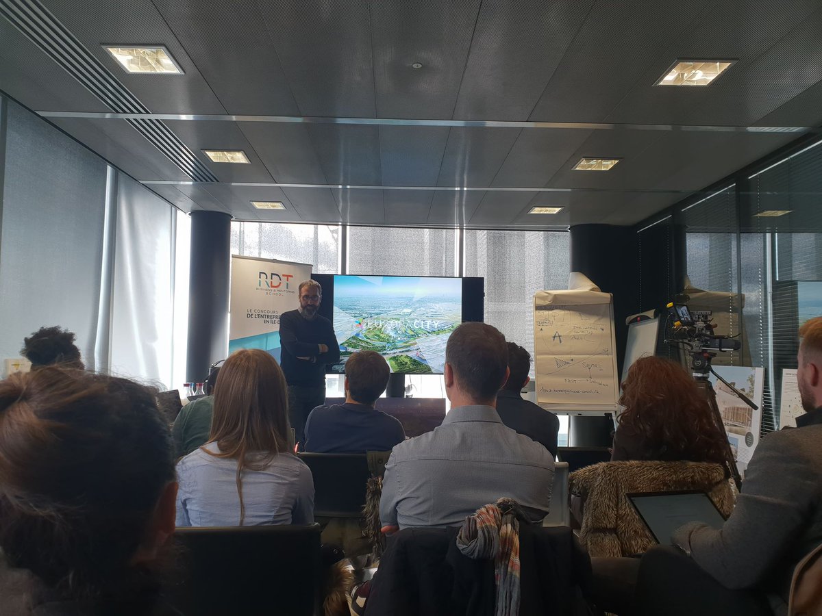 Delize (@delizeapp) on Twitter photo Entre deux formations, nous avons eu la chance d'assister à la présentation d'<a href="/EuropaCity/">EuropaCity</a> par @nicomarandonEC.
Un projet d'envergure qui promet !
#SmartCity #GrandParis Entre deux formations, nous avons eu la chance d'assister à la présentation d'<a href="/EuropaCity/">EuropaCity</a> par @nicomarandonEC.
Un projet d'envergure qui promet !
#SmartCity #GrandParis