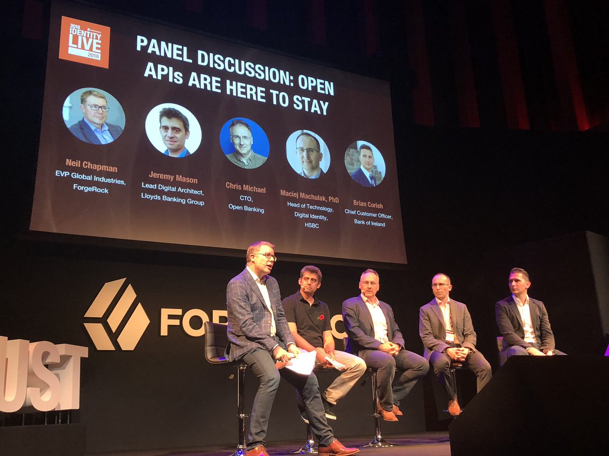 xmlgrrl's tweet photo. A Who’s Who panel focused on Open APIs in banking at #IdentityLive. #OpenBanking #fintech https://t.co/LKvdtmgq3S