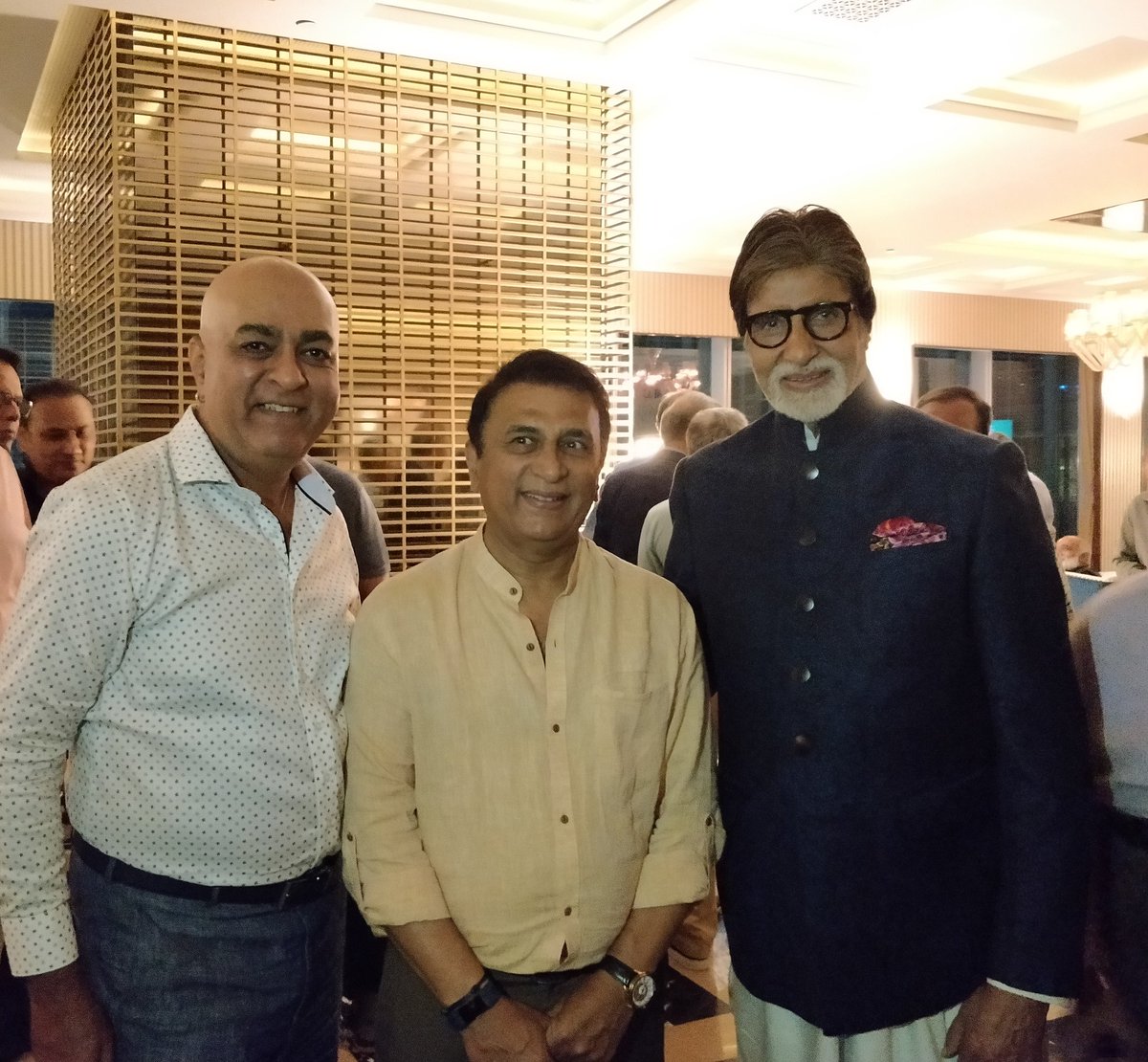 At Sunil Gavaskar's party <a href="/TheIndusClub/">The Indus Club</a> My adulation for my 2 boyhood heroes is exceeded only by the respect these legends have for each other! #Respect #legends #Cricket #Bollywood #TheIndusClub #amitabhbachchan #SunilGavaskar