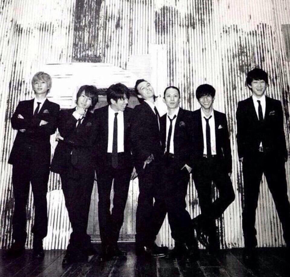 関ジャニ∞ ∞UPPERS 初回限定　Special盤　DVD Amazon.co.jp: KANJANI∞ LIVE TOUR 2010→2011 8UPPERS[DVD初回限定版