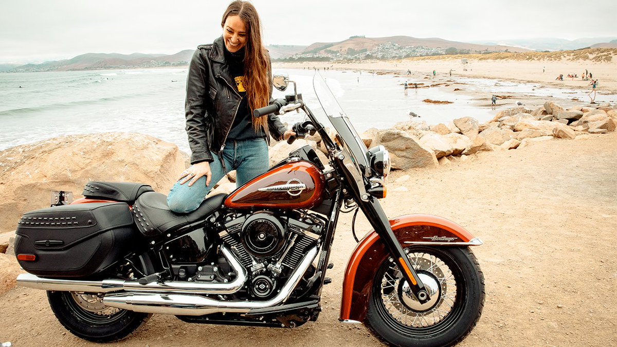 "You're really feeling what you're traveling through. It connects you so much more with the journey because you're not able to close your window."
This is Nina K. and her Freedom Story.
http://bit.ly/HDFreeer
#HarleyDavidson #FindYourFreedom