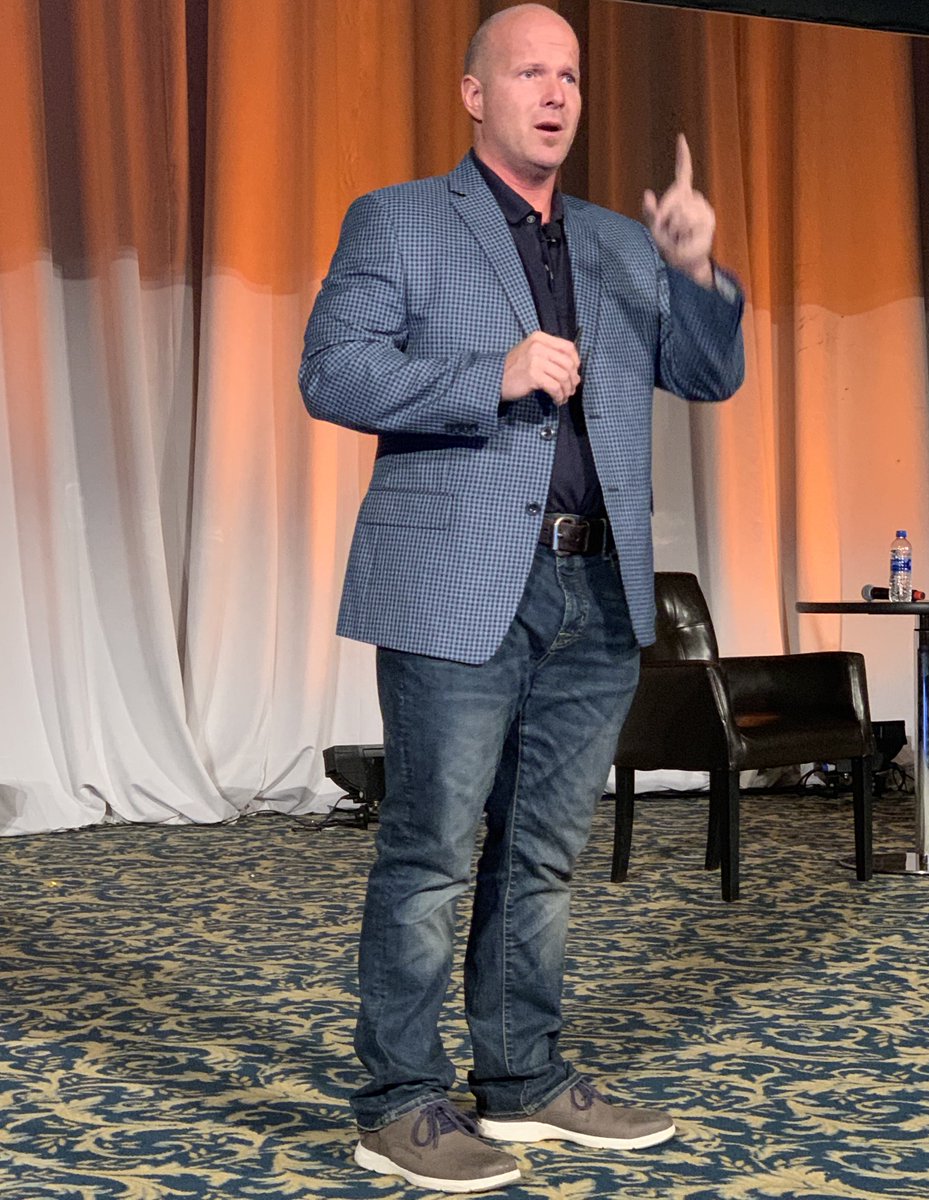 FlexTechAssn's tweet photo. “The best ink additive is fresh ink,” says Keith Nagle from @Nilpeter (and next year’s Fall Conference chair) #FallConference2018 https://t.co/QWtTXb9niw