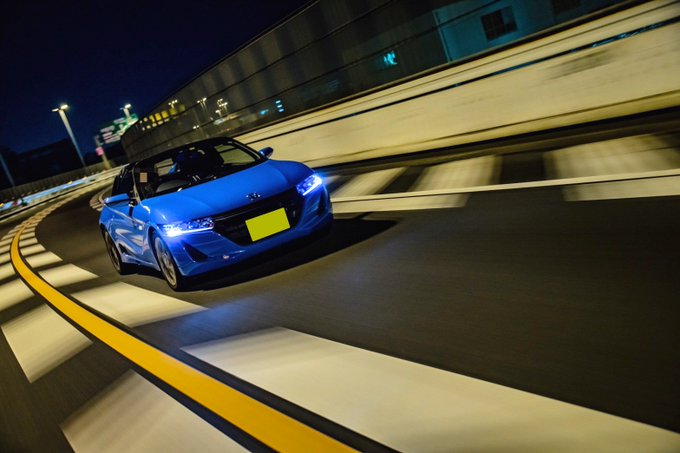 変なオーナーが乗ってる車のtwitterイラスト検索結果