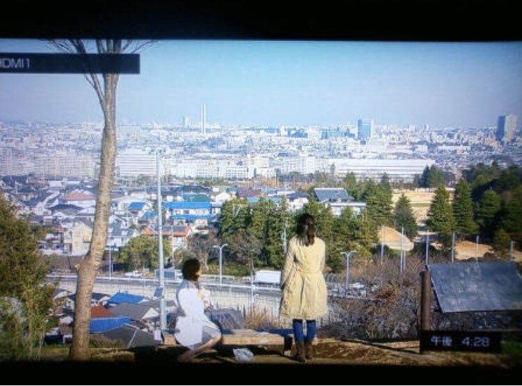 木村直樹 ൠ 多摩まで来たからついでに桜ヶ丘公園のゆうひの丘 数々のドラマや映画のロケ地になった場所 2枚目の写真は 夜行観覧車 の拾い画 夜景も有名な公園ですが なんとなくララランドの雰囲気を感じました 見てないけど この辺りは耳を
