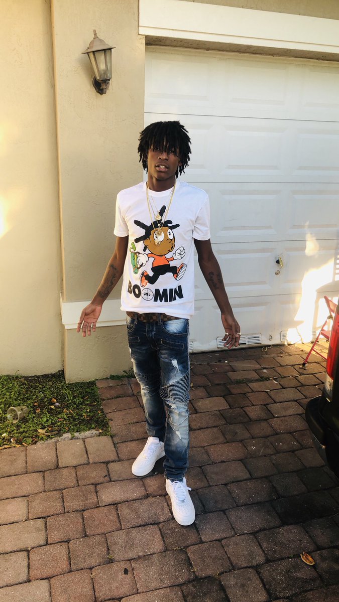 LVStacksHoe's tweet photo. You steady wrapping take a pause a catch a breath , Say im the 💩 I’m leaving stains like watcha smelt 🤭💯
#blessedto
#see20 https://t.co/OyTeTxUPO0