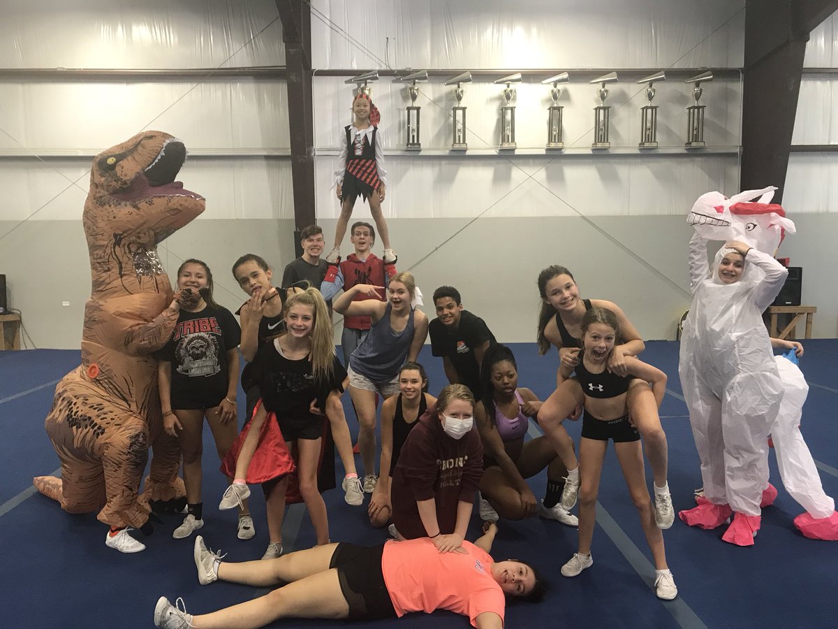 TC_Nighthawks's tweet photo. Halloween Costume Night!! https://t.co/oFuDpQQFTH