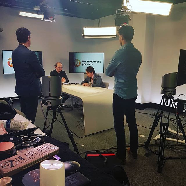 BeautyBureau's tweet photo. Goede draaidag voor @nn_nederland #visagie #livewebinar #makeup #denhaag https://t.co/voCGoy2ics https://t.co/s9z97B5GHA
