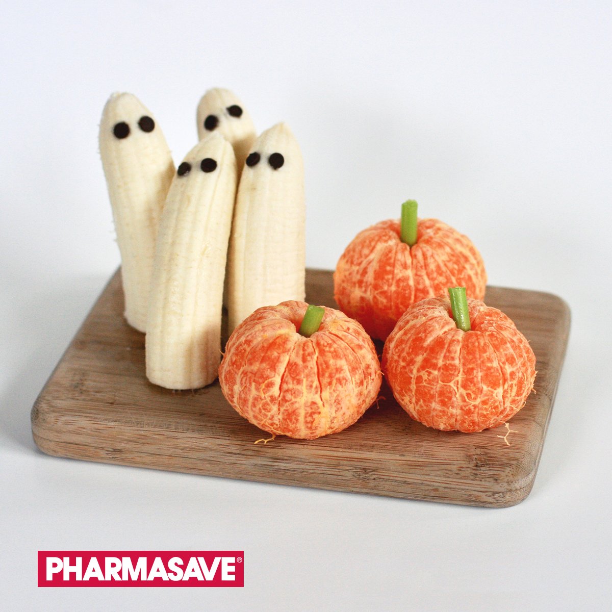 With all the candy lying around, most of us could use a healthy and festive snack idea! We made pumpkins with clementines and celery sticks, and ghosts with bananas and chocolate chips. Give it a try and show us your creations! #recipe #LiveWellwithPharmasave