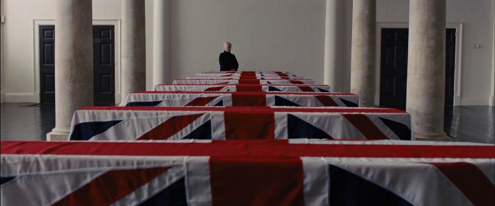 SKYFALL (2012) 

DP: Roger Deakins
Dir: Sam Mendes
More Shots: buff.ly/2vzbraX