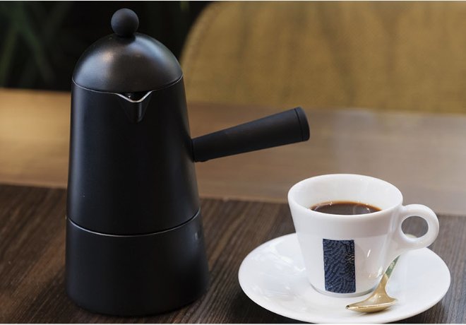 La #Carmencita, caffettiera progettata da #Zanuso e divenuta negli anni un oggetto iconico del design italiano, ritorna tra noi dopo 40 anni grazie ad un innovativo restyling del <a href="/politoIDlab/">InnovationDesignLab</a> Una sfida non banale, un risultato di cui siamo molto orgogliosi lavazza.it/it/magazine/ar…
