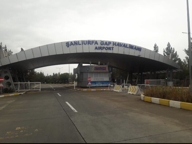 evrekoruma5's tweet photo. Şanlıurfa  GAP Havalimanının biriktirmiş olduğu atık kağıt ve kartonları anlaşmalı olduğumuz lisanslı firma tarafından alındı.Havaalanı Müdürü Mehmet Münir Uludağ ve Çevre sorumlusu Uğur Gunaydın’a teşekkür ederiz
#Geri #Dönüşüme #Sen de #Bir El At, #Geleceğe Güç Kat... https://t.co/xih9Fhgd1H