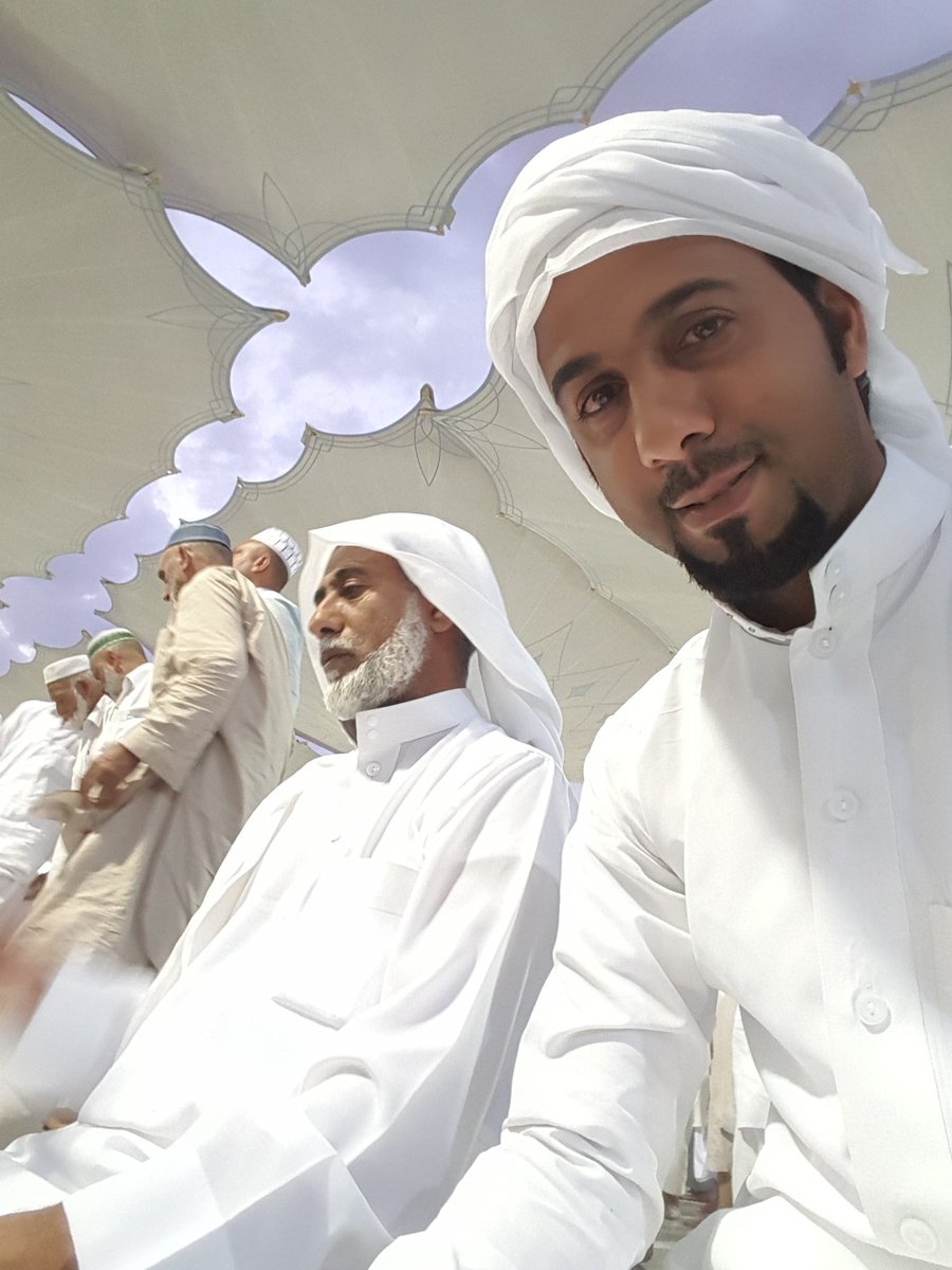 《《رآحو بلآ موعد ، وغآبٺ ملآمحهم
مآيوجع آلفقد لكن توجع آلذگرىء》》

#ارجو من كل من يقرأ تغريدتي 
ان يرفق معها دعوه
ل #أبي_رحمه_الله_واسكنه_فسيح_جناته