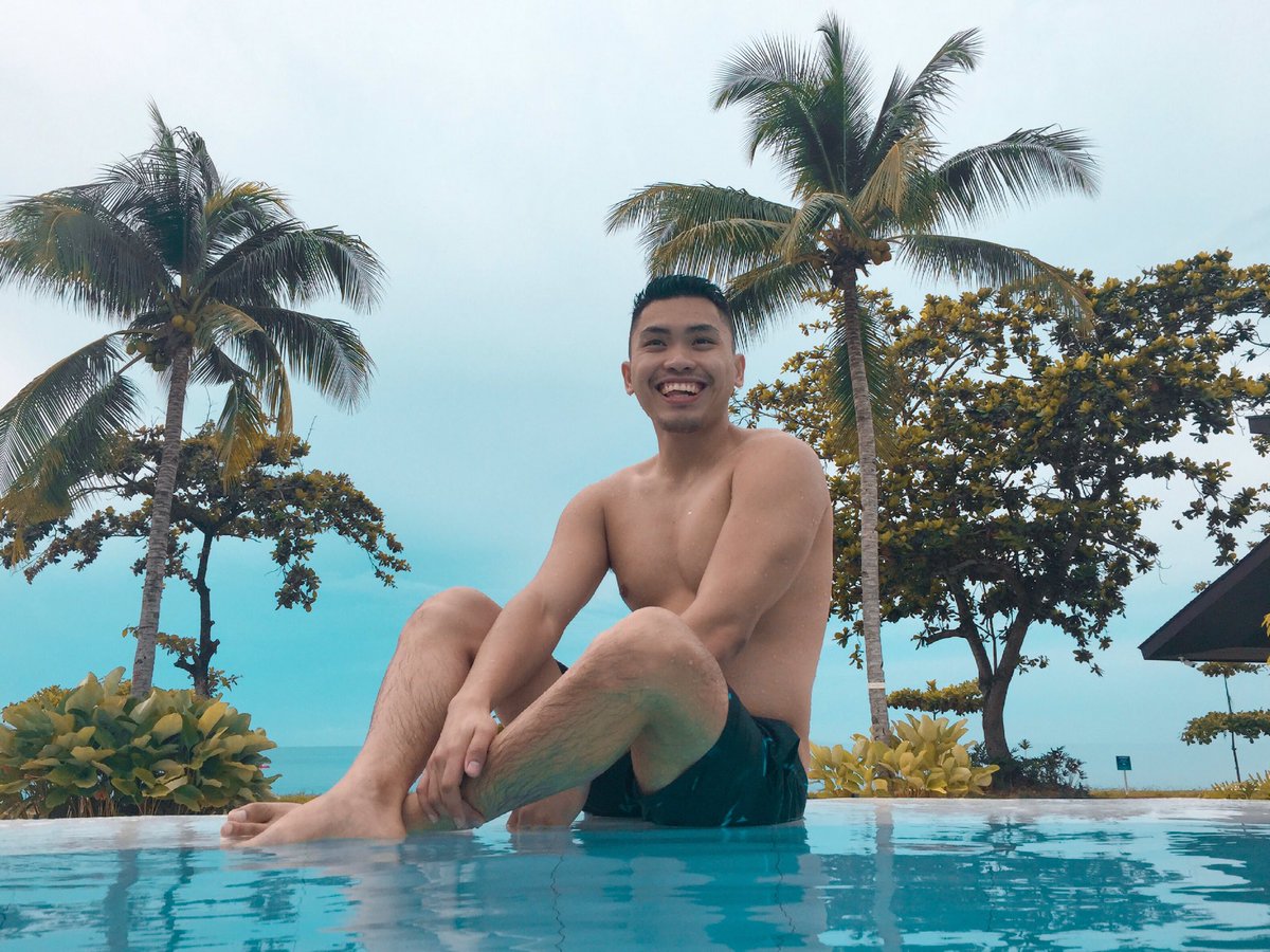 Cristiastic's tweet photo. Take time to make your soul happy! ☀️🎉💛
.
.
.
📸 @margust17
#Palawan #travelphotography #poolside #muscle #asian #pinoy #binaraga #indomuscle88 #GoProjectPH #grammerph https://t.co/CCKwuSSPwl