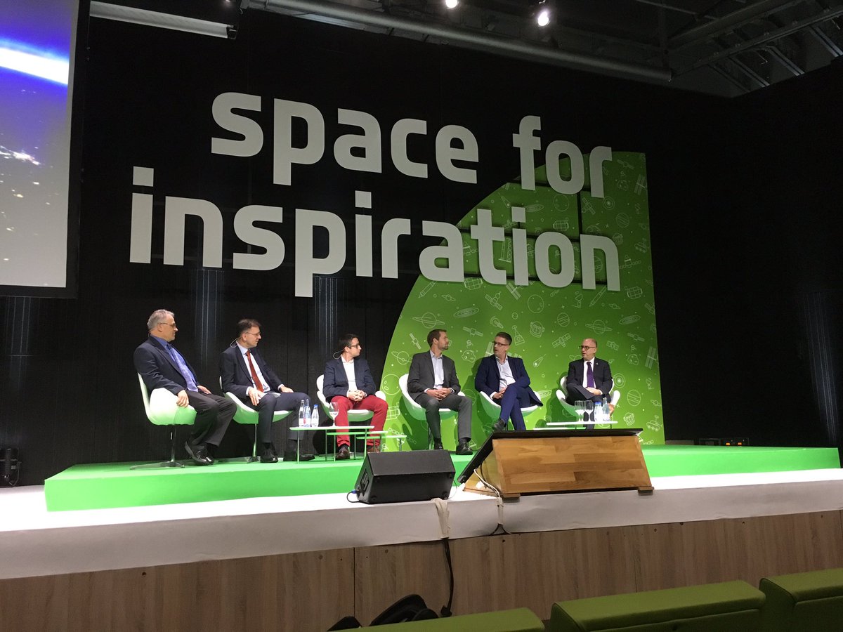 Schpace's tweet image. Space for inspiration of everyone ... lots of ideas and challenges in a packed programme with great participants: @esaspaceflight #Space4Inspiration