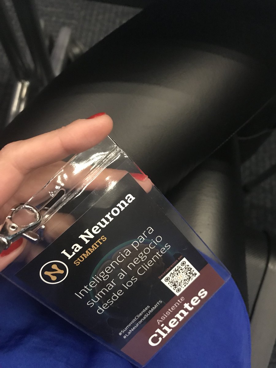 Hoy hablamos de marketing en #summitclientes #LaNeuronaClientes #LaNeuronaSummits