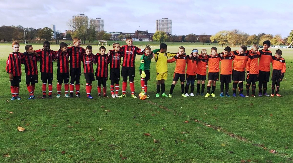 #Essex fixtures on Saturday 10th and Sunday 11th November will pause before kick-off for two minutes of quiet reflection and #Remembrance of fallen British and Commonwealth military and civilian servicemen/women in the two World Wars and later conflicts: bit.ly/HeroesAll