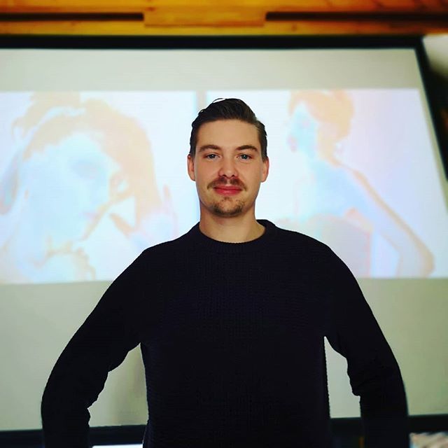 studiodigital film director and producer Jesse Roth standing by!  @rxtn_film @levannamclean @jemappelleparis #studiodigital #digitalteen #vlogger #blogger #insta #digitalfutures #halftermfomo ift.tt/2qjrapm